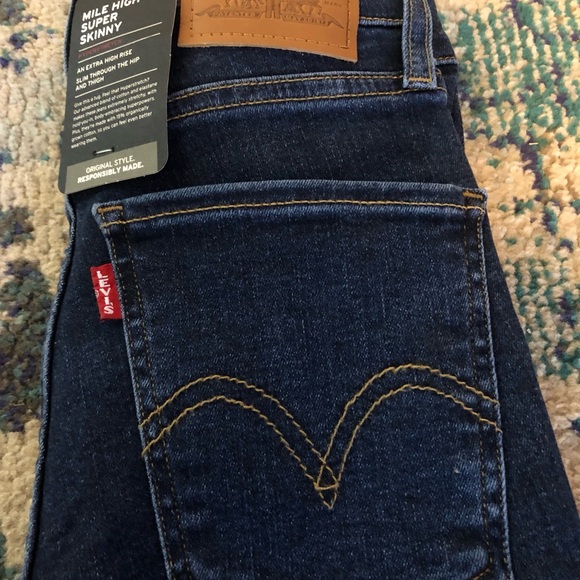Levi’s mile high super skinny brand new - Picture 3 of 5